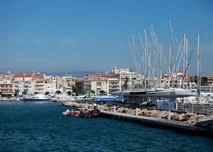 Port Eugeni Apartaments
